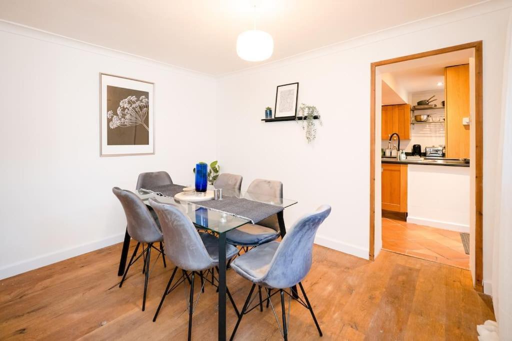 3 Bedroom Home Close To Town Centre With Wifi & Garden Royal Tunbridge Wells Esterno foto